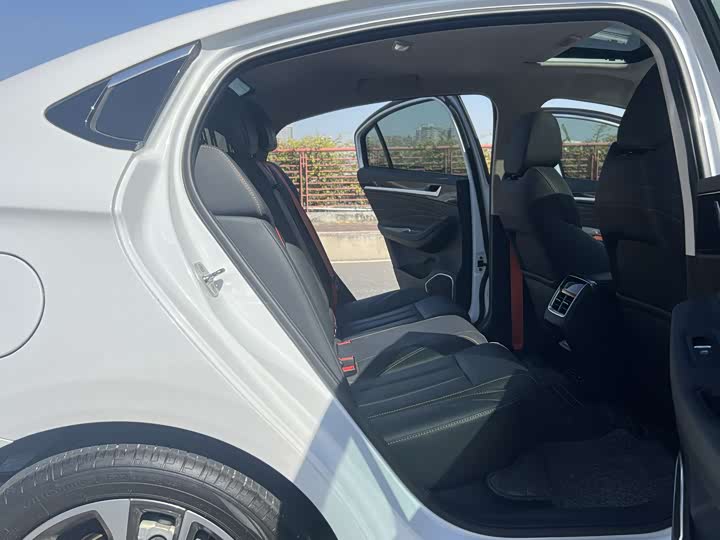 Chery Omoda S5 GT (Arrizo 5 GT), 2023 — фото 10 из 12