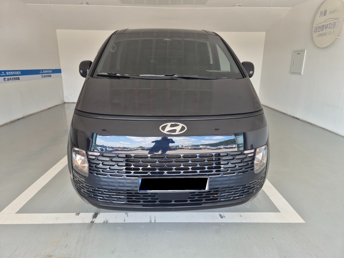Hyundai Staria, 2023 — купить в Твери под ключ