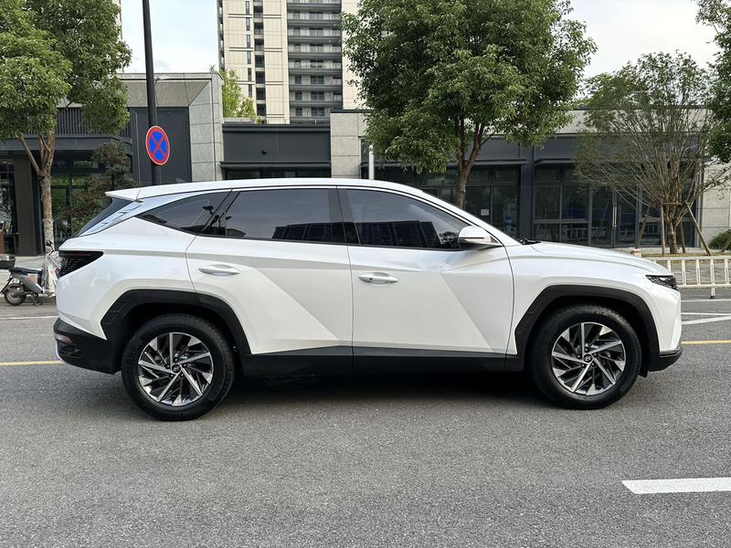 Hyundai Tucson L, 2022 — фото 7 из 12
