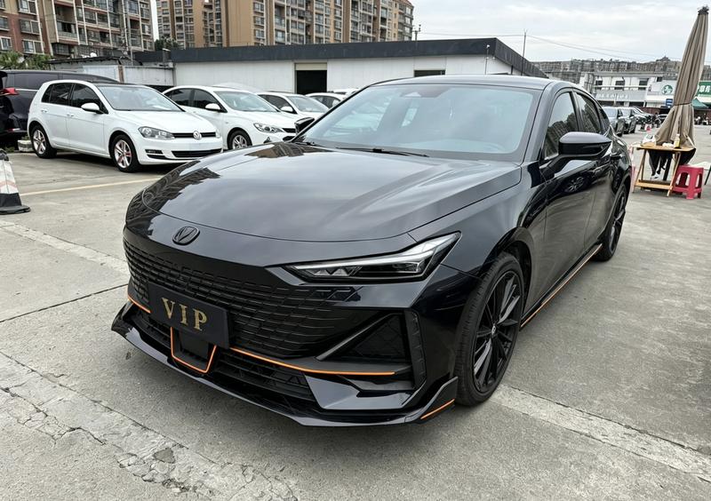 Changan UNI-V, 2023 — купить в Санкт-Петербурге под ключ
