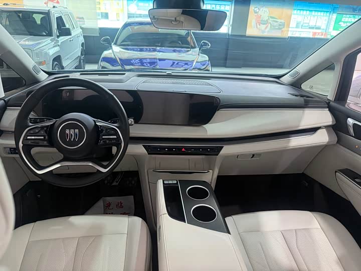 Buick GL8 Hybrid, 2024 — фото 5 из 5
