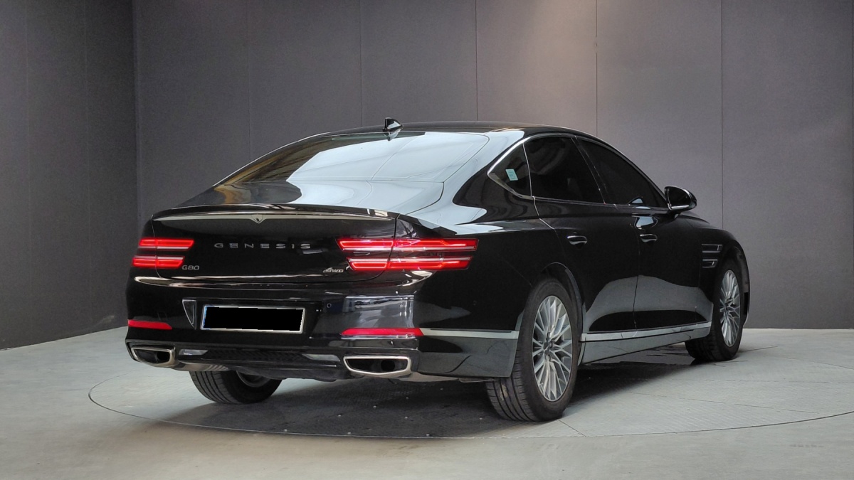 Genesis G80, 2023 — фото 2 из 12