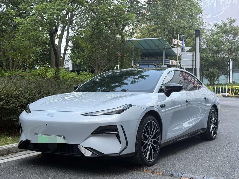 Geely Galaxy E8, 2024 — купить в Рязани под ключ