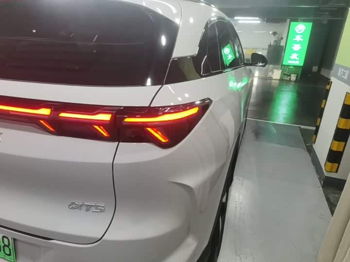 BAIC Arcfox Alpha T5, 2026 — фото 8 из 9