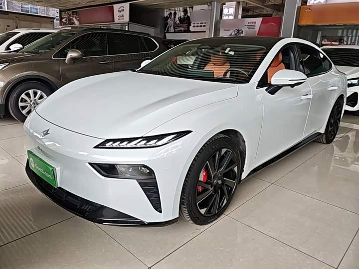 Dongfeng Yipai eπ 007, 2024 — купить в Саратове под ключ