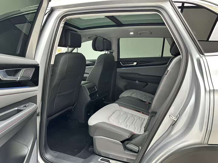Volkswagen Teramont X, 2022 — фото 5 из 9