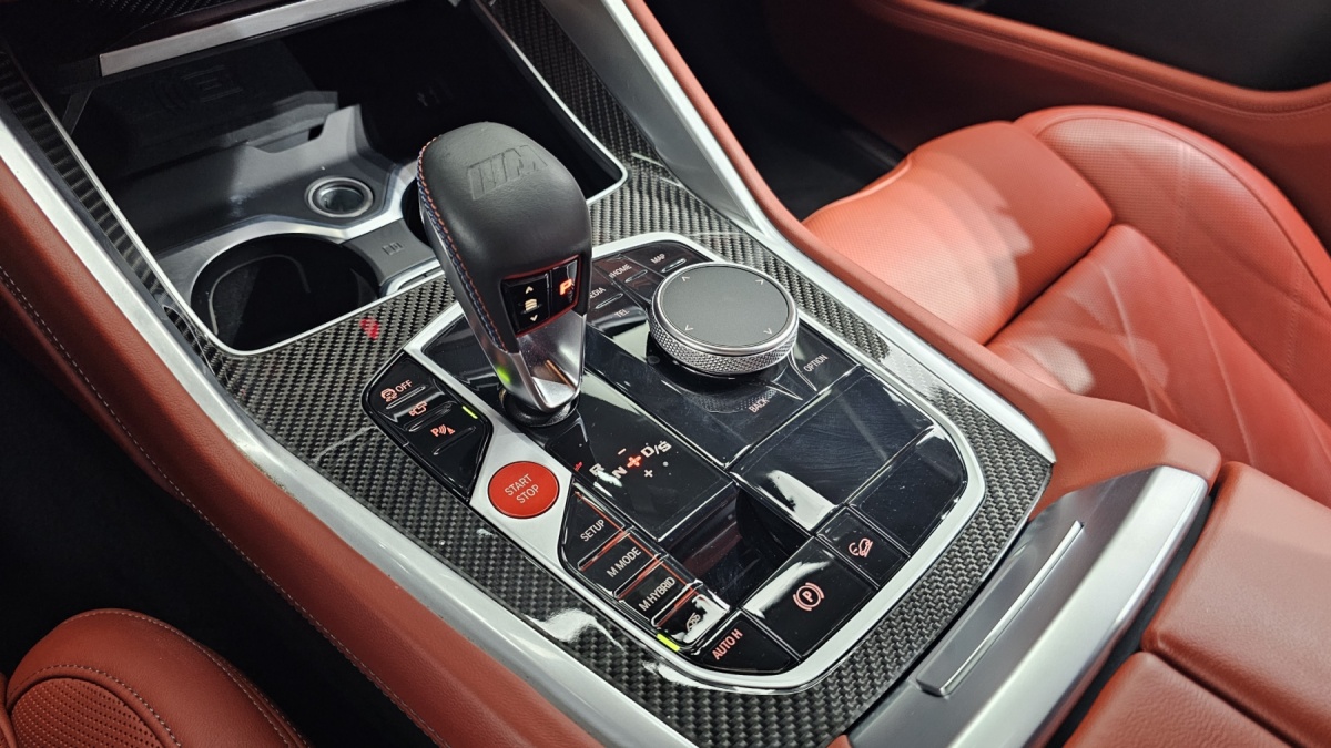 BMW XM, 2023 — фото 9 из 12