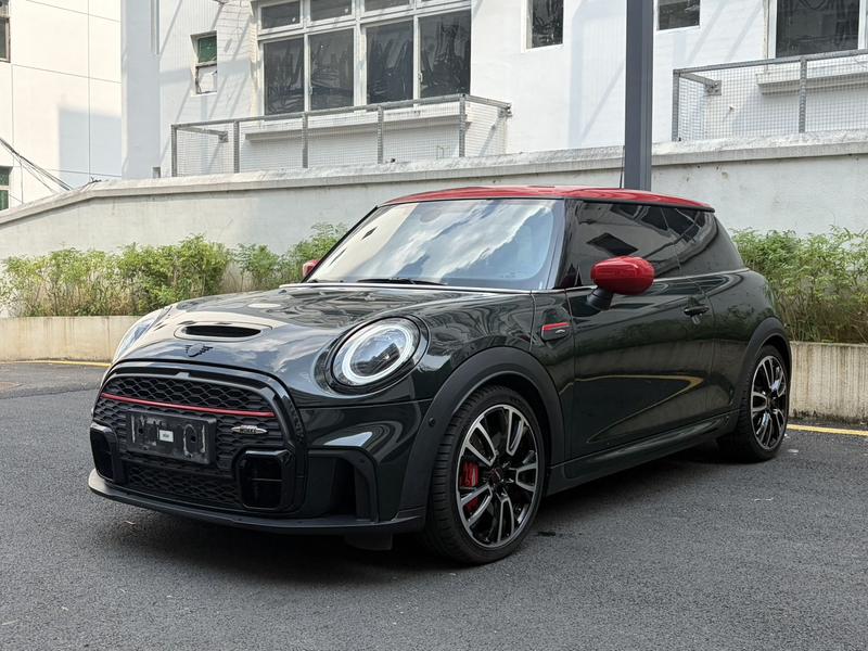 Mini Mini JCW, 2022 — купить в Москве под ключ