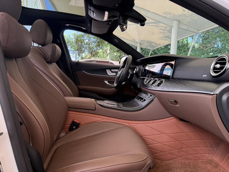 Mercedes-Benz E-Class, 2023 — фото 11 из 12