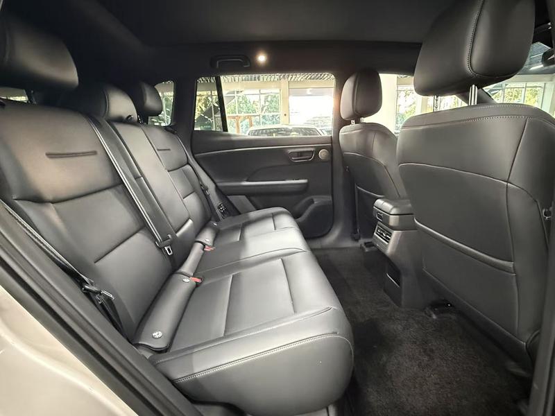 Toyota bZ3X, 2025 — фото 9 из 10