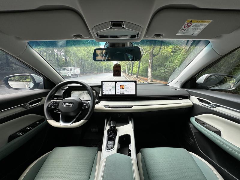 Geely Emgrand L Hi·P Hybrid, 2022 — фото 10 из 12