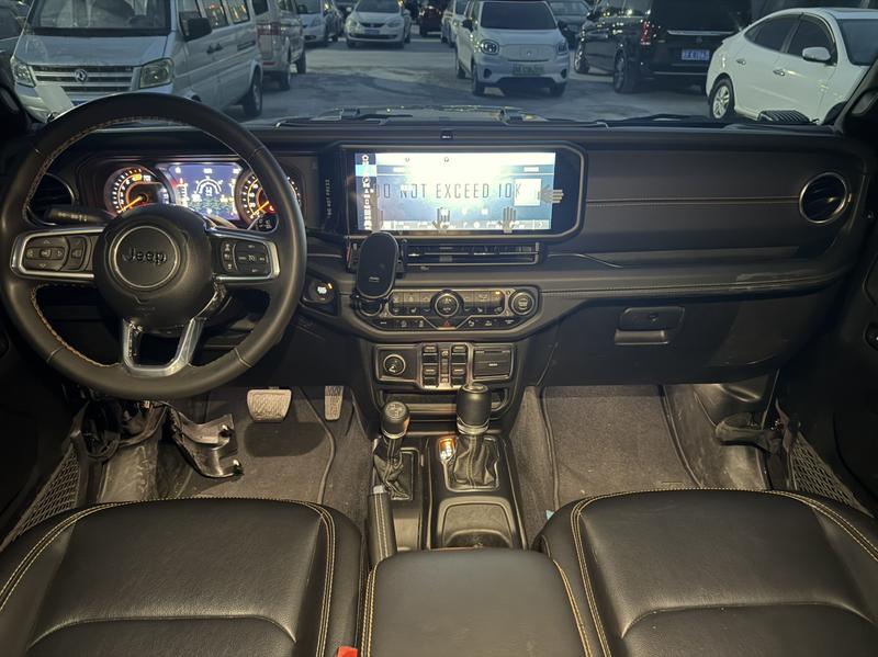 Jeep Wrangler, 2024 — фото 7 из 12