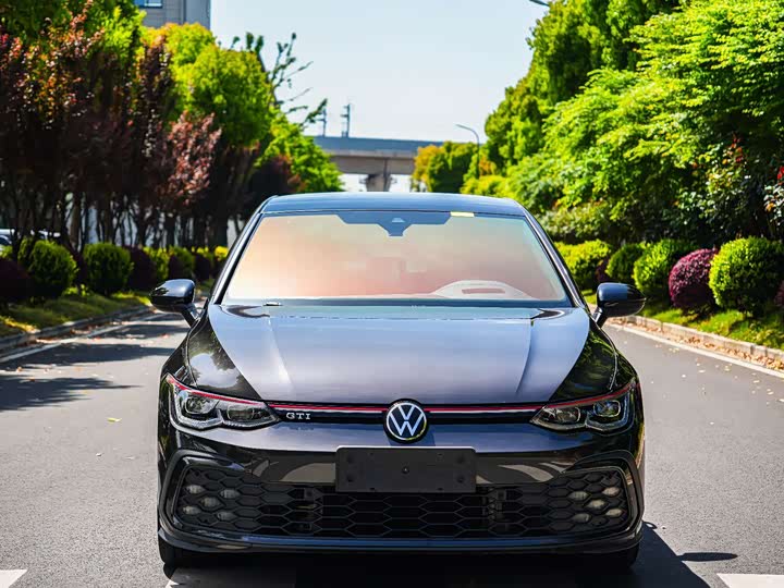 Volkswagen Golf GTI, 2023 — фото 2 из 9