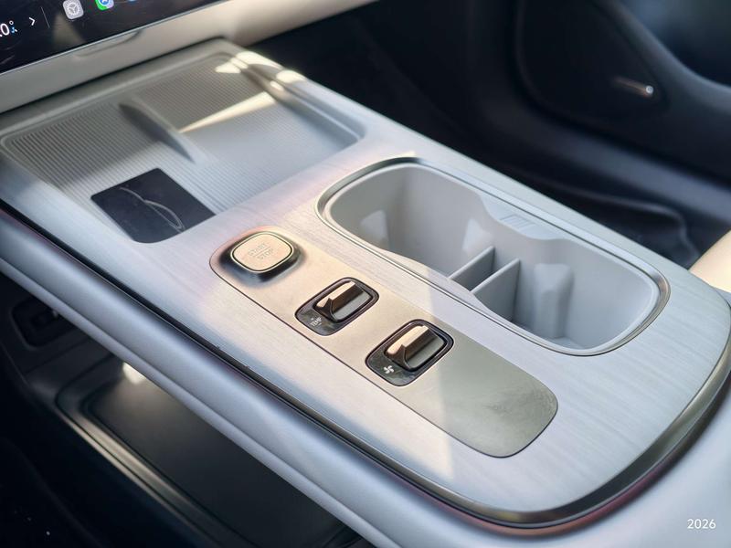 Xiaomi SU7, 2024 — фото 8 из 11