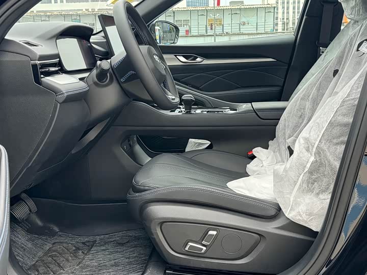 Geely Preface, 2026 — фото 6 из 9