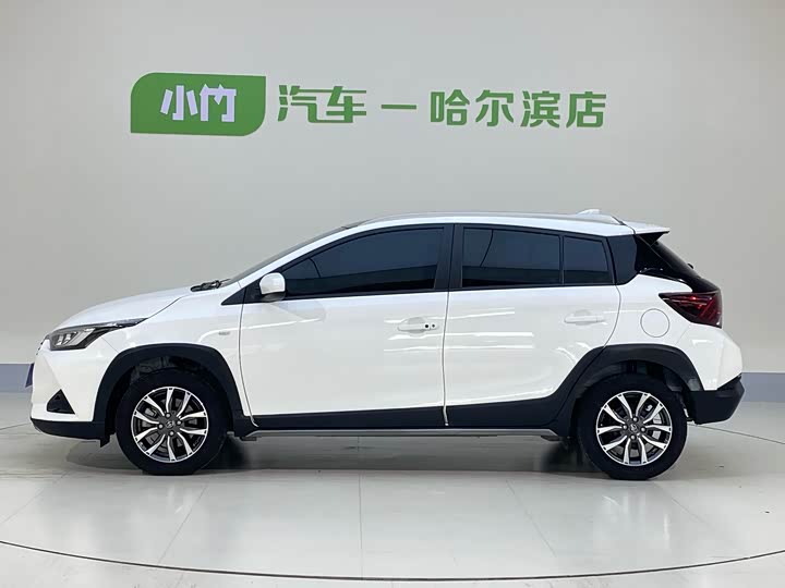 Toyota Yaris L Hatchback, 2021 — фото 2 из 9