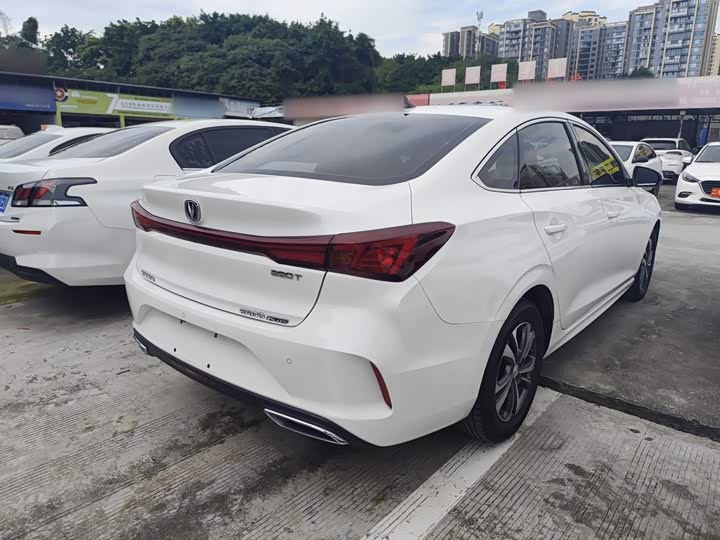 Changan Eado Plus, 2023 — фото 7 из 9