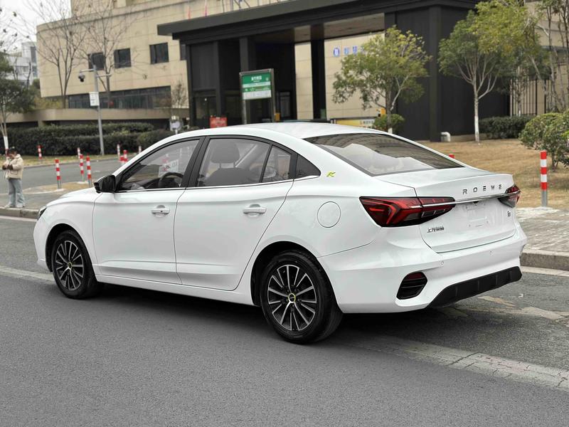 Roewe i5, 2023 — фото 4 из 12