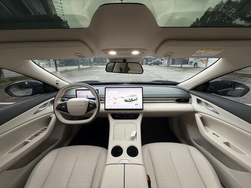 Dongfeng Forthing Xinghai S7, 2024 — фото 9 из 12