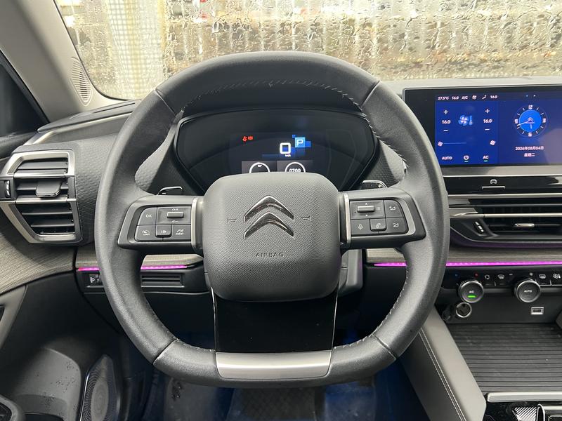 Citroen C5 X, 2023 — фото 9 из 12