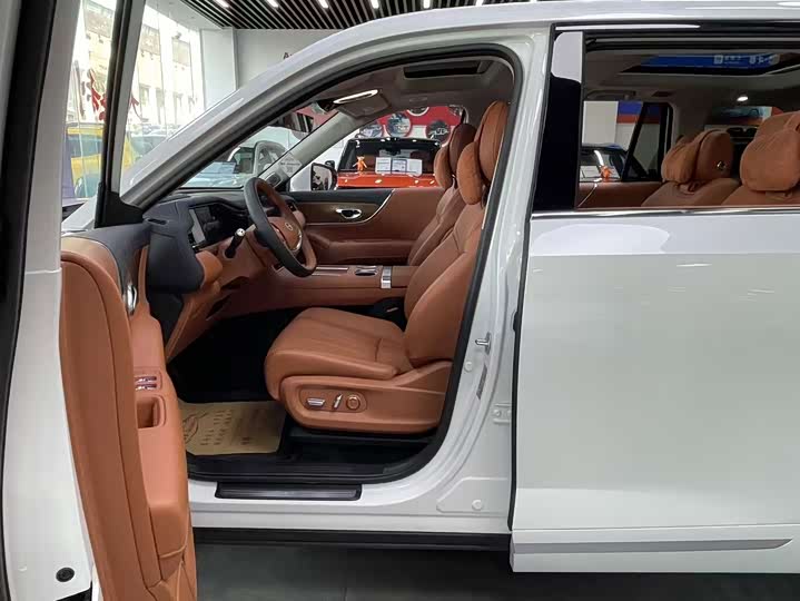 GAC Trumpchi S9, 2025 — фото 3 из 9