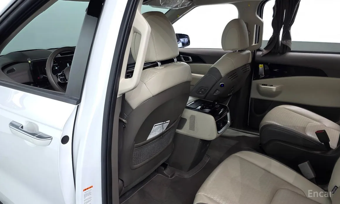 Kia Carnival, 2023 — фото 12 из 12