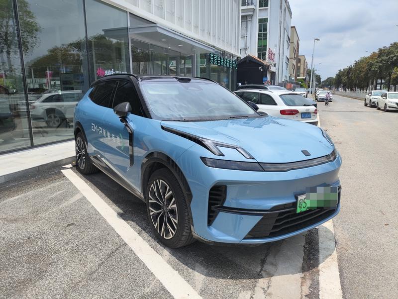Lynk & Co 08 EM-P Hybrid, 2025 — фото 3 из 10