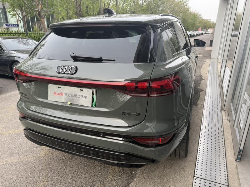 Audi Q6L e-tron, 2025 — фото 7 из 11