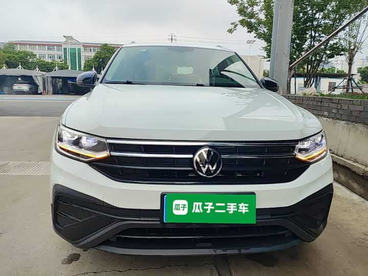 Volkswagen Tiguan L Pro, 2024 — фото 3 из 9