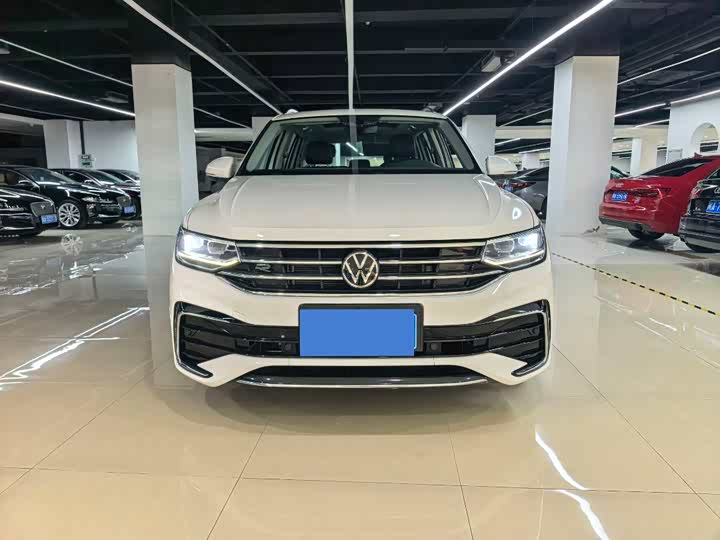 Volkswagen Tiguan L Pro, 2022 — фото 2 из 9