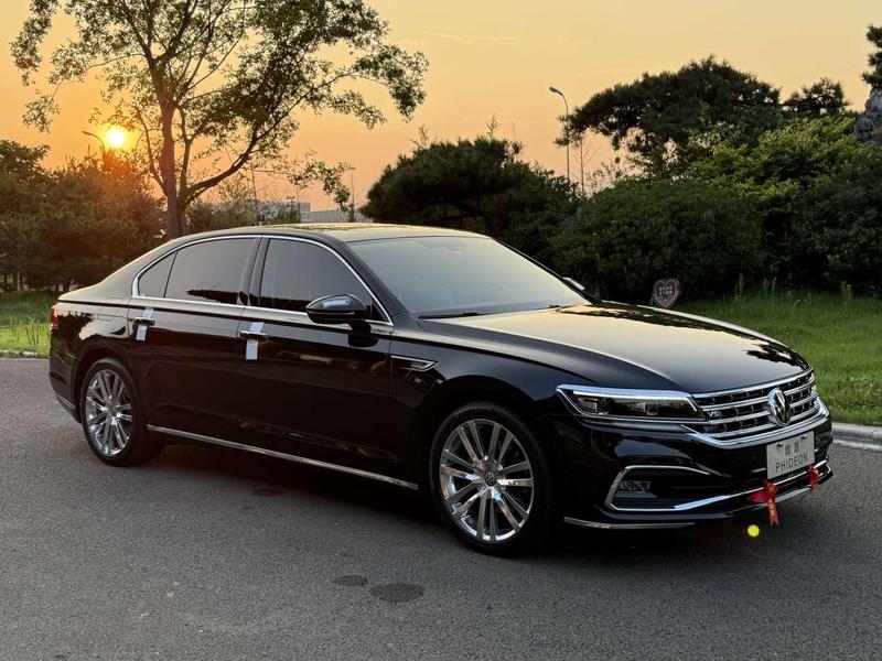 Volkswagen Phideon, 2022 — фото 3 из 10