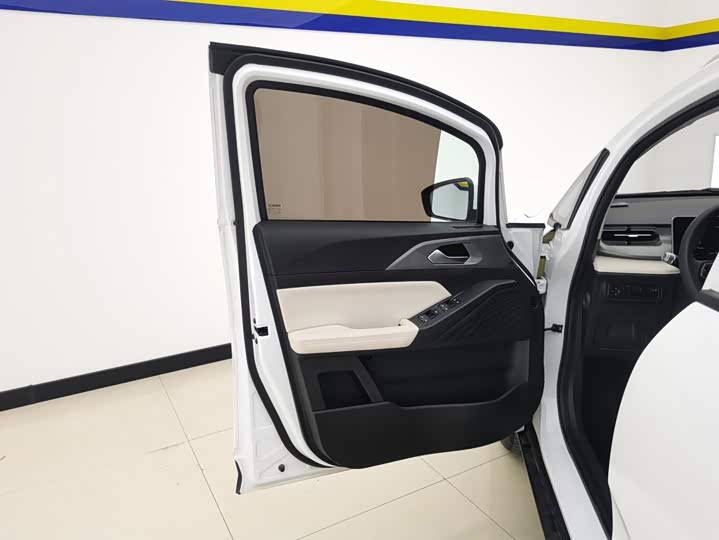 Geely Geometry E Firefly, 2023 — фото 7 из 9