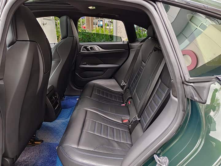 BMW i4, 2022 — фото 8 из 9