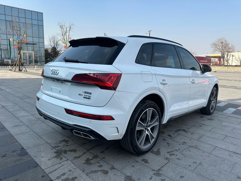 Audi Q5L, 2023 — фото 4 из 11