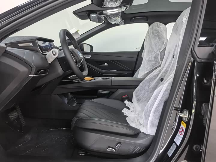 Changan Deepal SL03, 2025 — фото 7 из 9