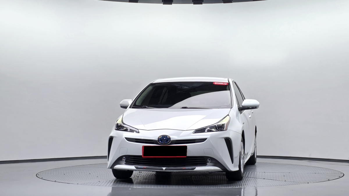 Toyota Prius, 2021 — фото 3 из 12
