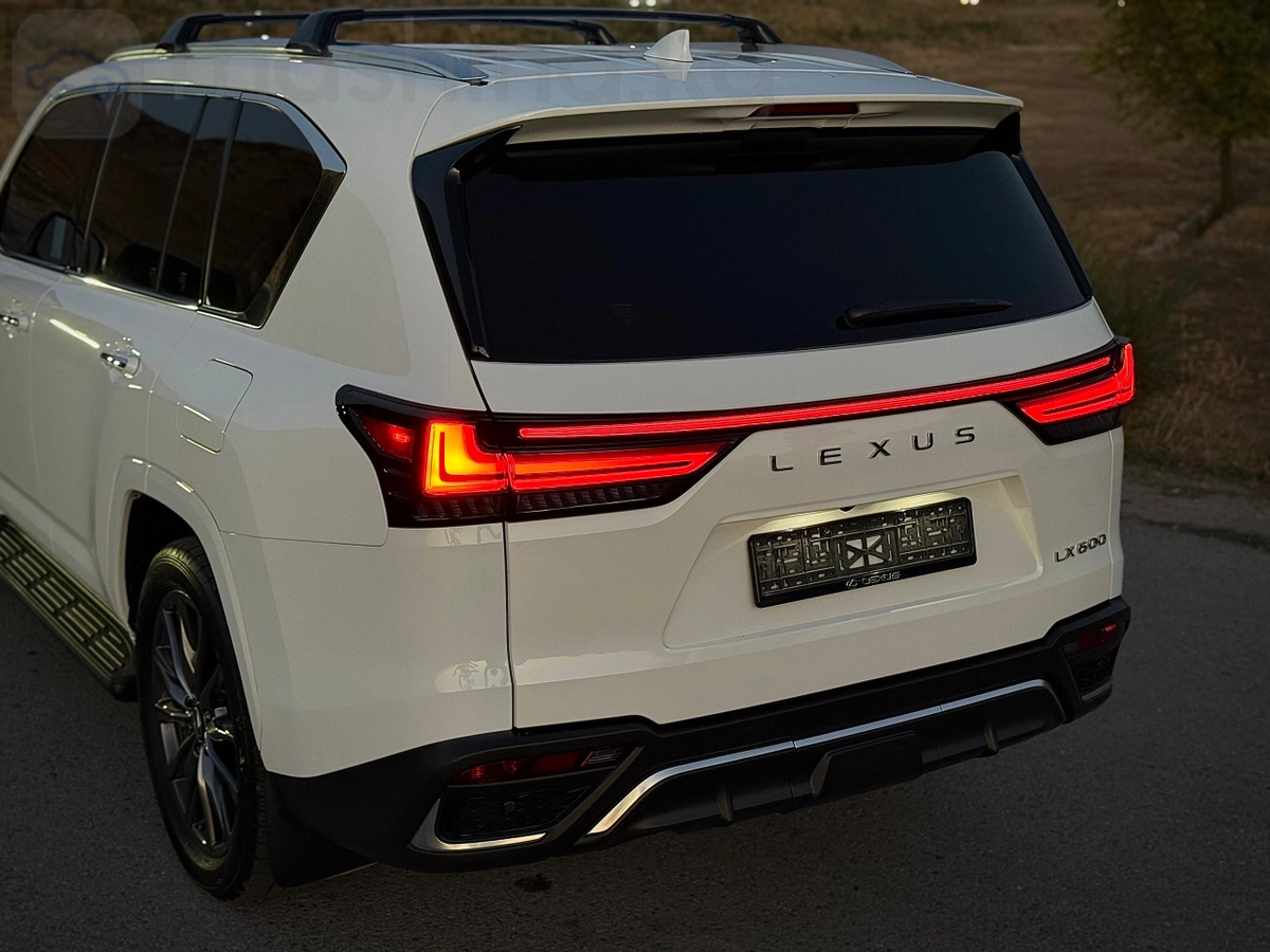 Lexus LX, 2024 — фото 5 из 12