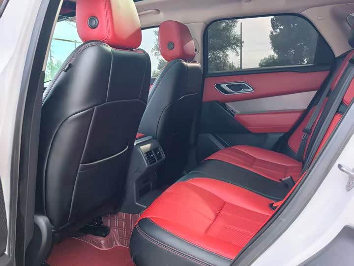 Land Rover Range Rover Velar, 2023 — фото 5 из 9