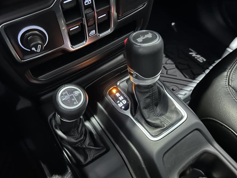 Jeep Wrangler, 2022 — фото 10 из 12