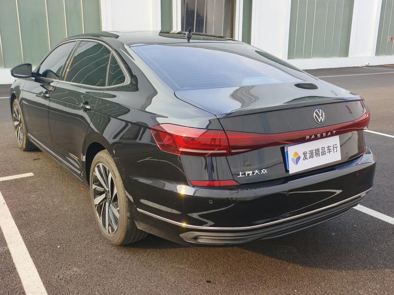 Volkswagen Passat, 2025 — фото 5 из 12