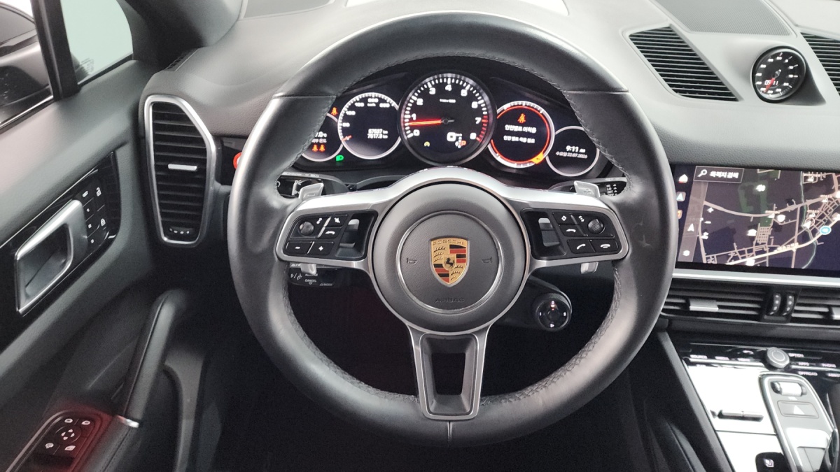 Porsche Cayenne, 2021 — фото 12 из 12