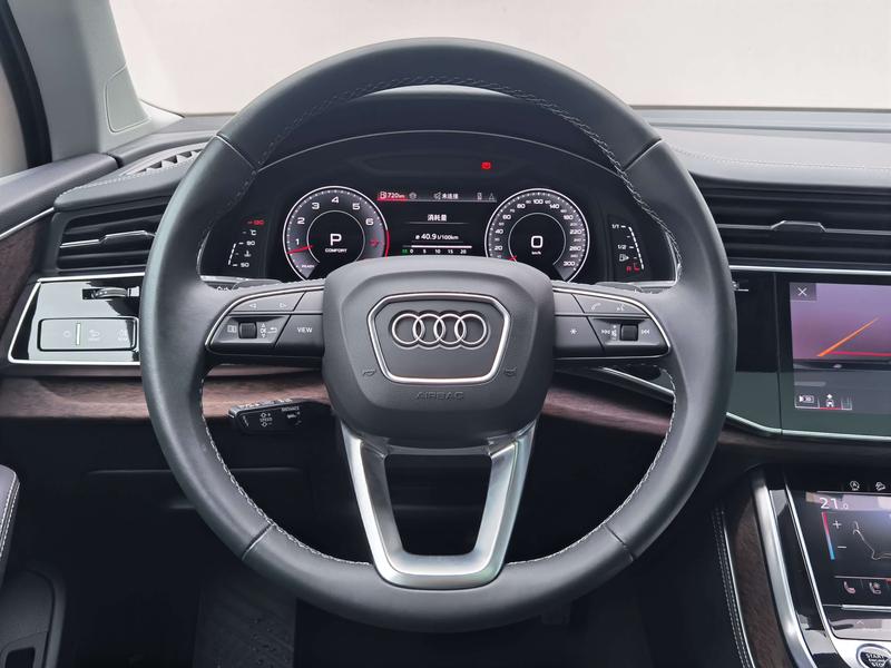 Audi Q7, 2025 — фото 12 из 12