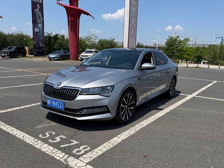 Skoda Superb, 2023 — купить в Санкт-Петербурге под ключ