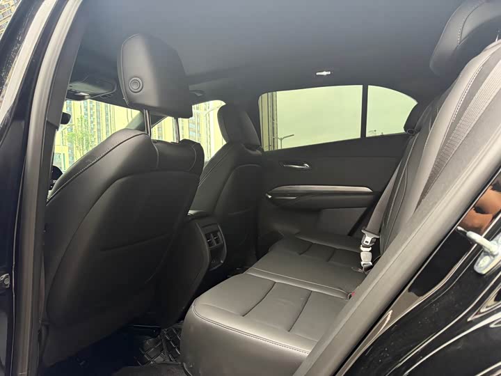 Cadillac XT4, 2026 — фото 6 из 9