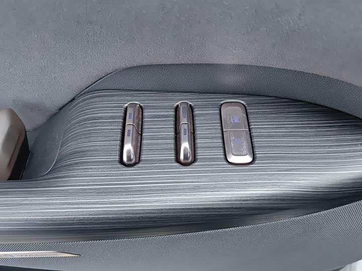 Dongfeng Yipai eπ 008, 2024 — фото 9 из 9