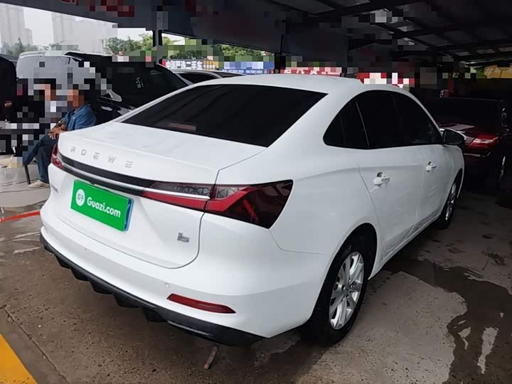 Roewe i5, 2024 — фото 7 из 9