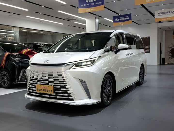 Lexus LM, 2023 — купить в Санкт-Петербурге под ключ