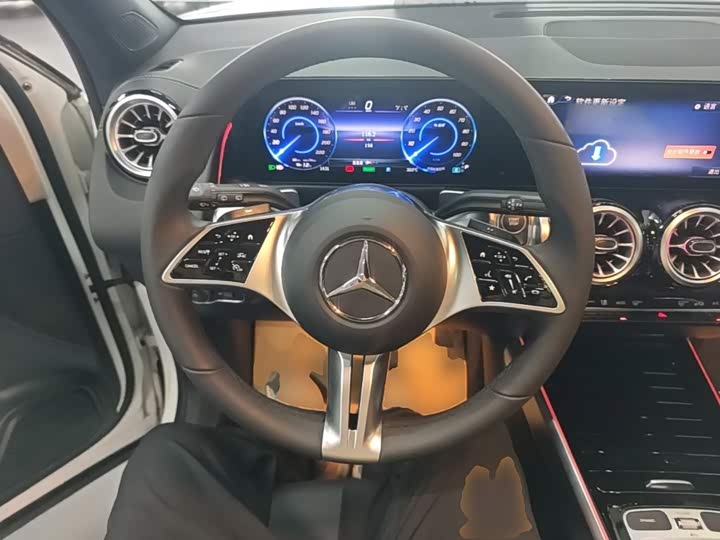 Mercedes-Benz EQB, 2025 — фото 7 из 9