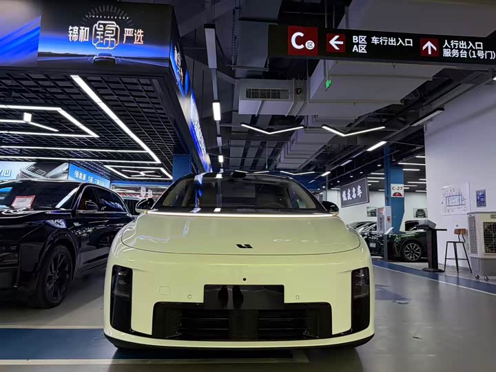 LiXiang i8, 2025 — фото 2 из 9