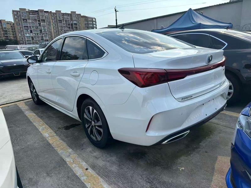 Changan Eado Plus, 2021 — фото 4 из 10